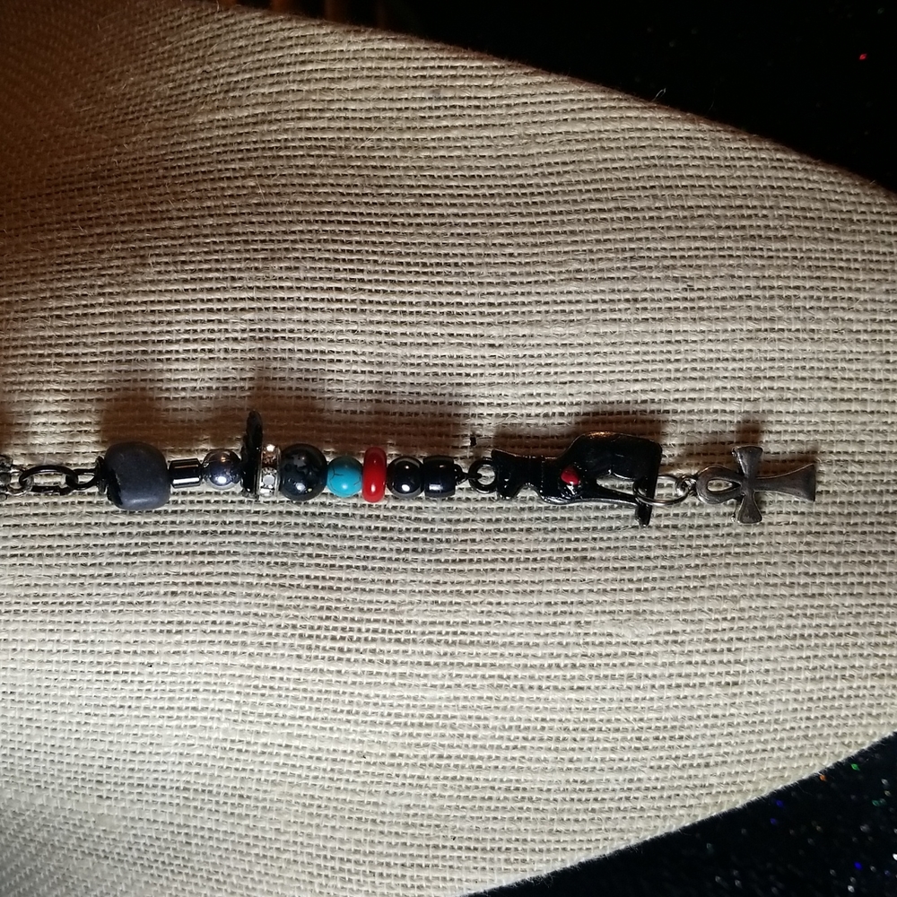 Women Egyptian Baset the Cat necklace - Picture 3 of 11